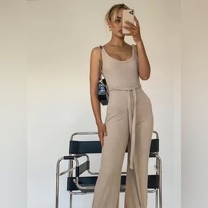 Princess polly jumpsuit size small